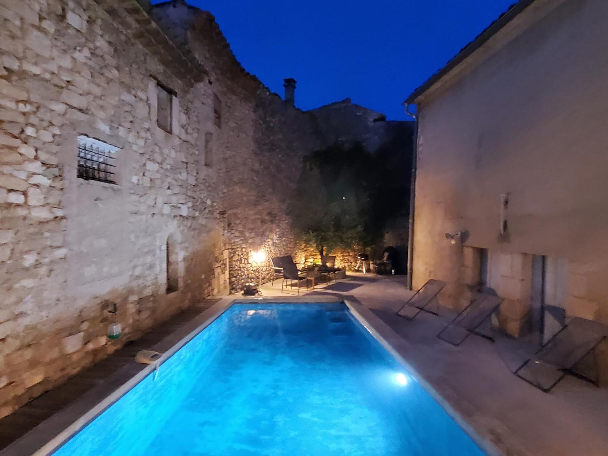 La Maison Bleue Cereste Luaran gambar