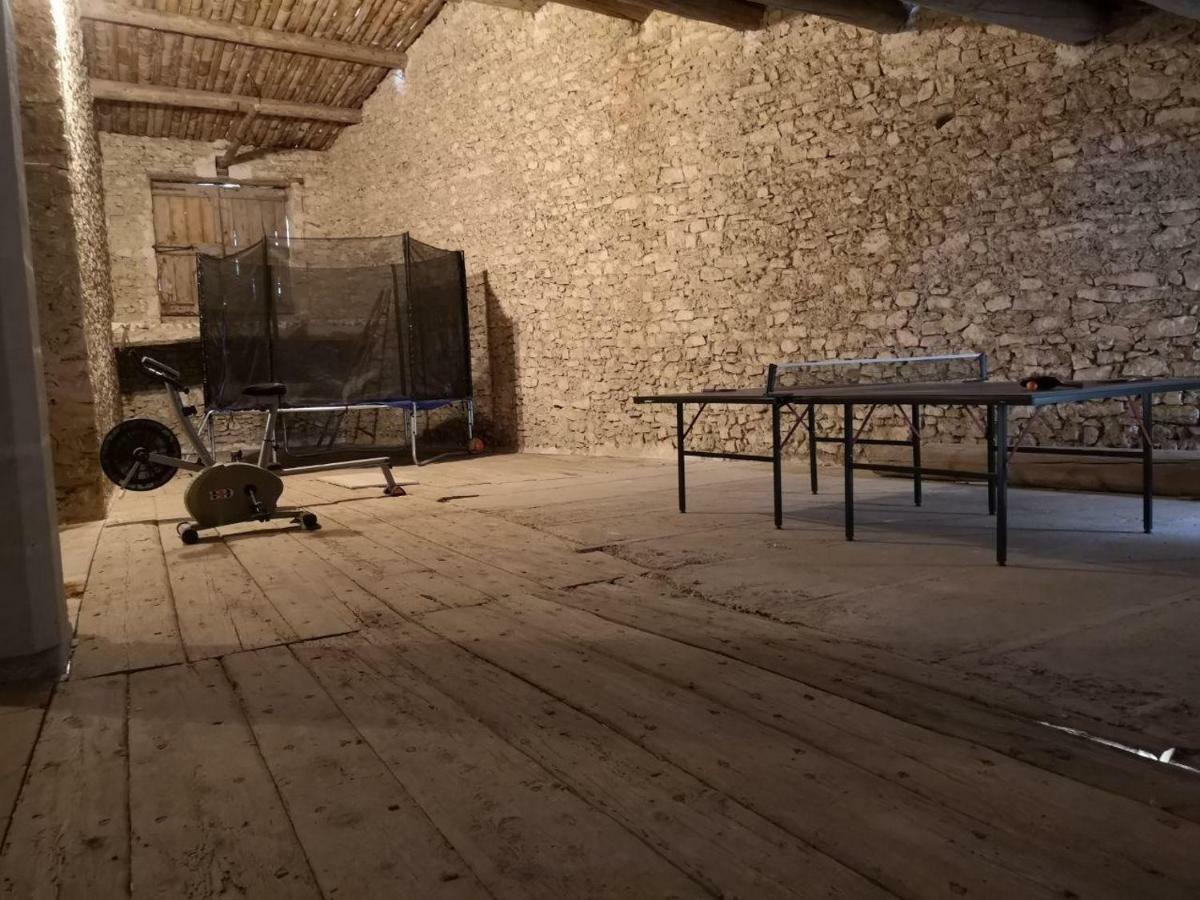 La Maison Bleue Cereste Luaran gambar